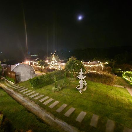 Готель เต้นท์โดมเขาค้อ Lung Bun Camp Ban Nong Rang Chang Екстер'єр фото