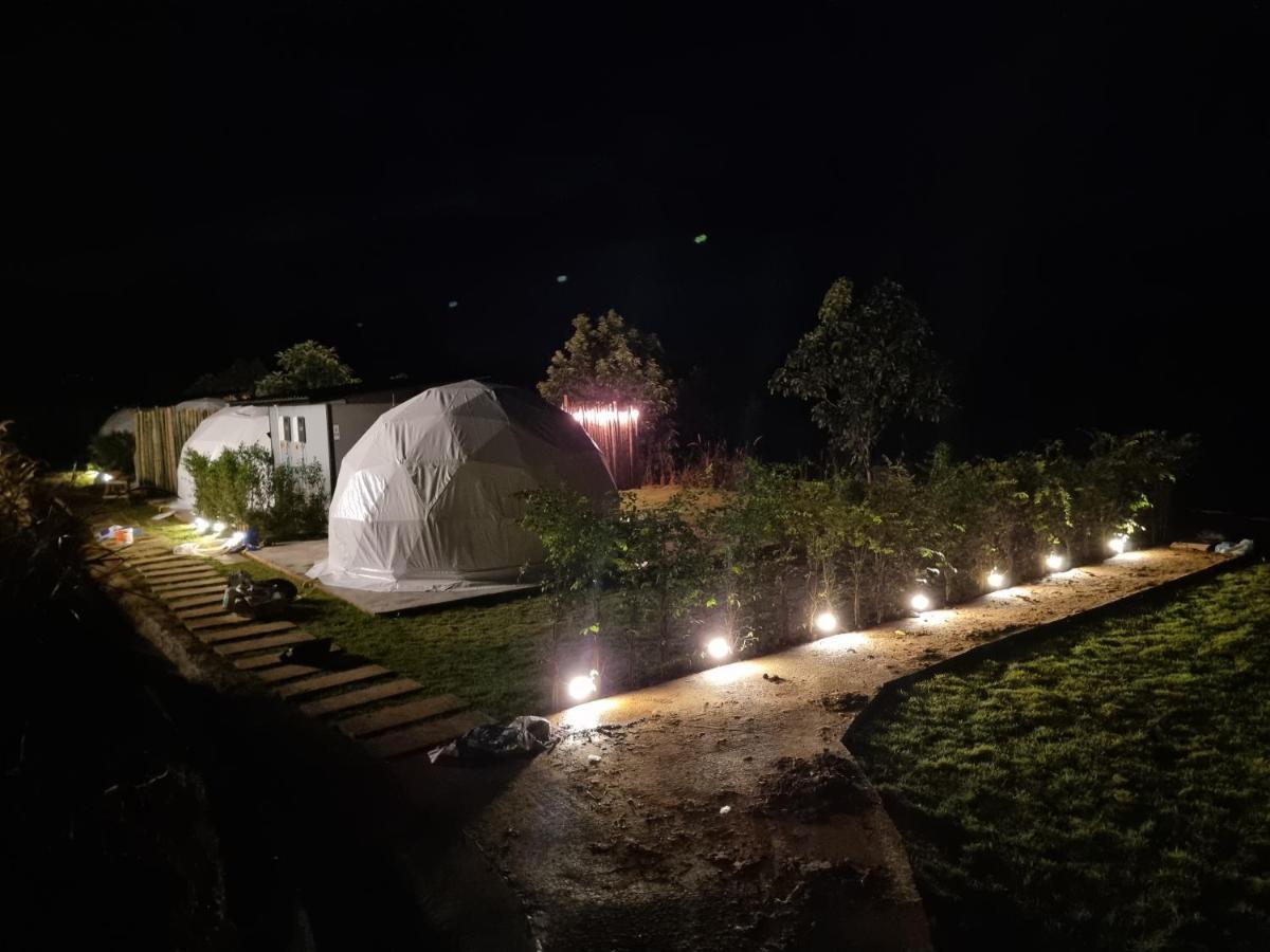 Готель เต้นท์โดมเขาค้อ Lung Bun Camp Ban Nong Rang Chang Екстер'єр фото